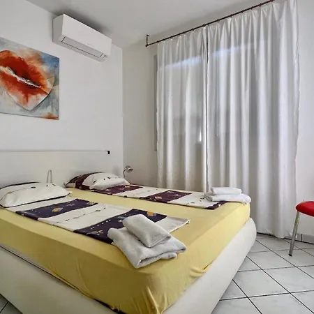 Dolce Far Niente Villa *